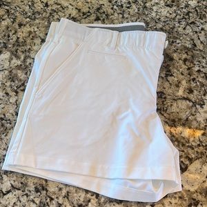 Under armour white Links golf short